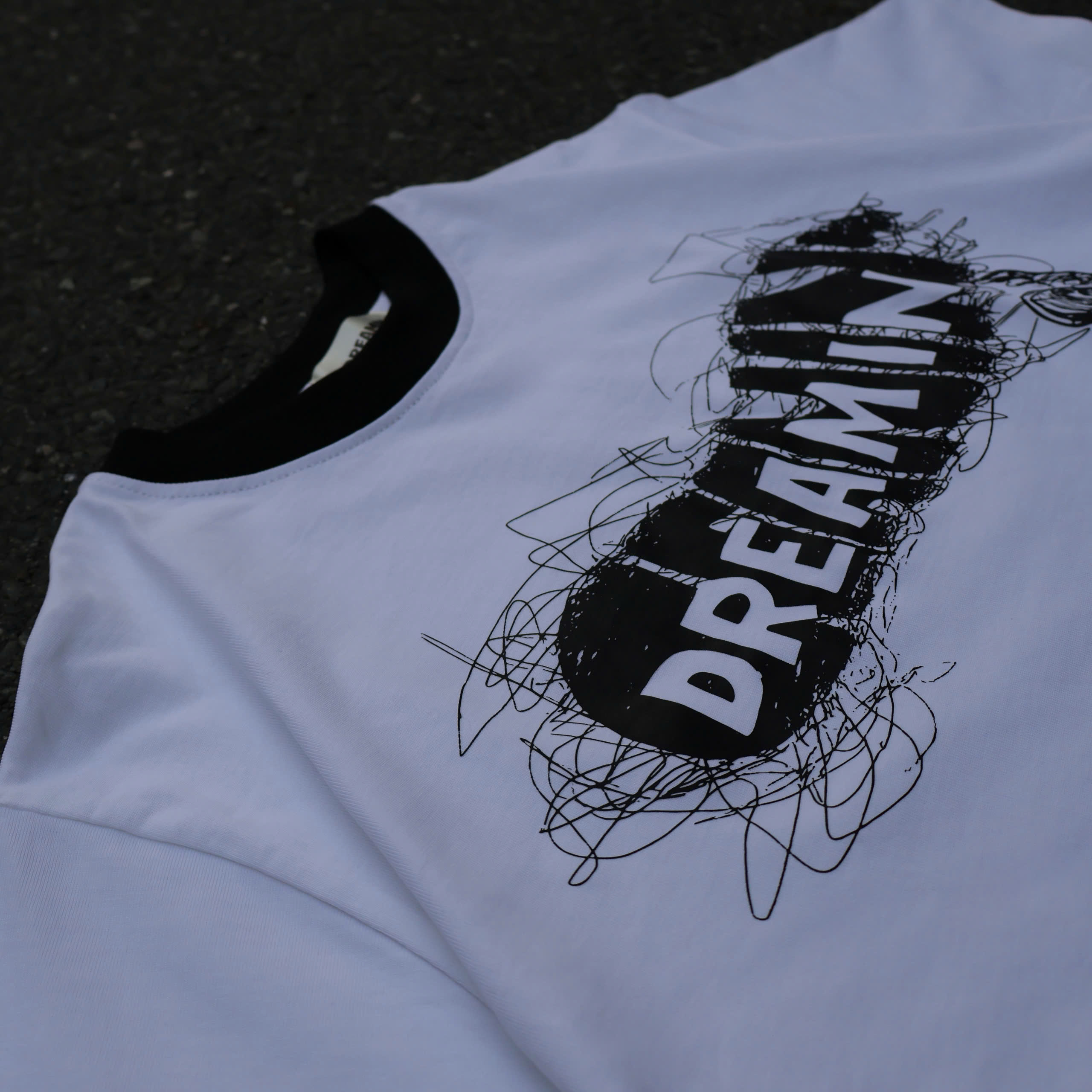 DREAMIN | BEYOND TEE DREAMIN | BEYOND TEE - Ảnh 3